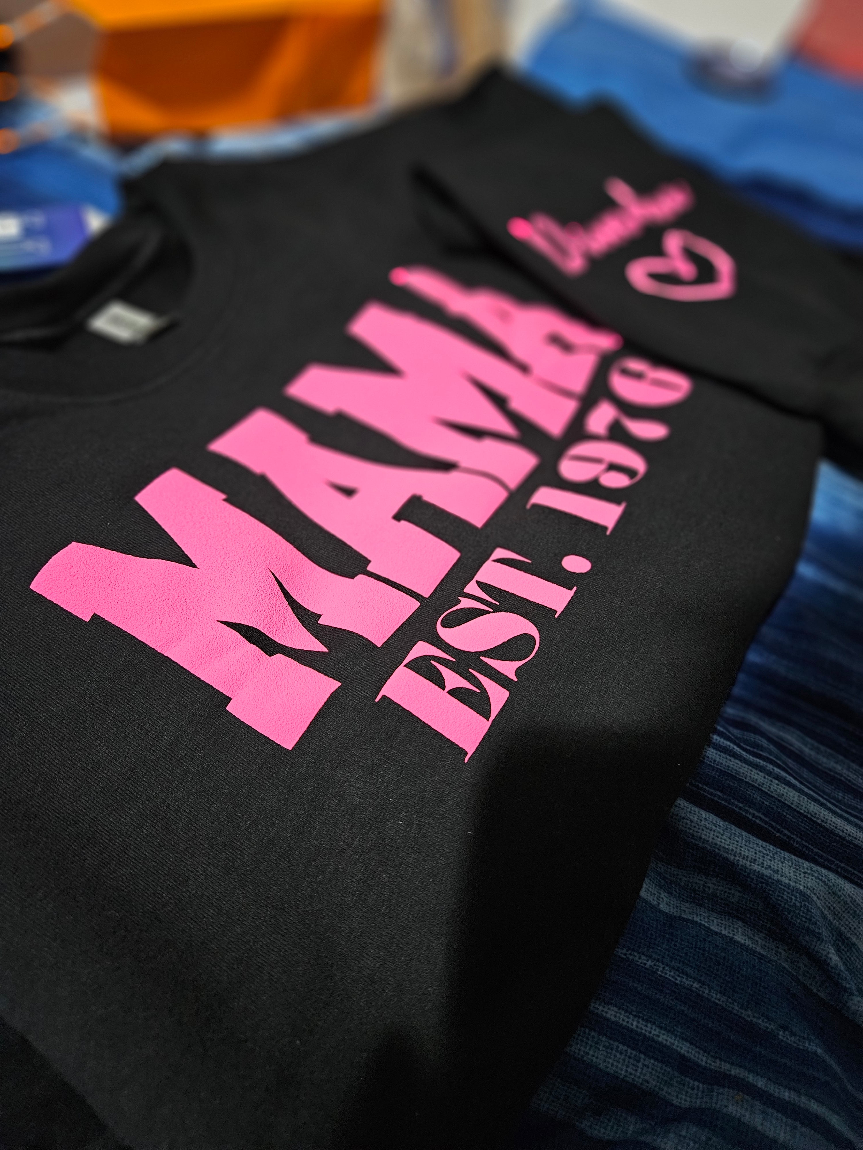 MAMA Sweatshirts