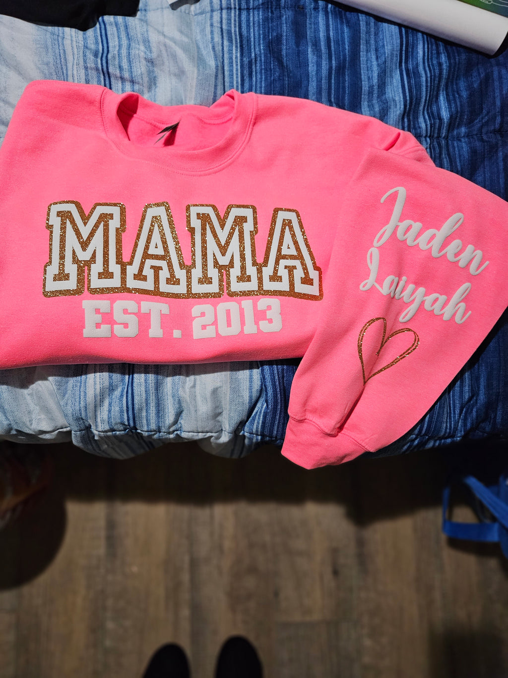 MAMA Sweatshirts