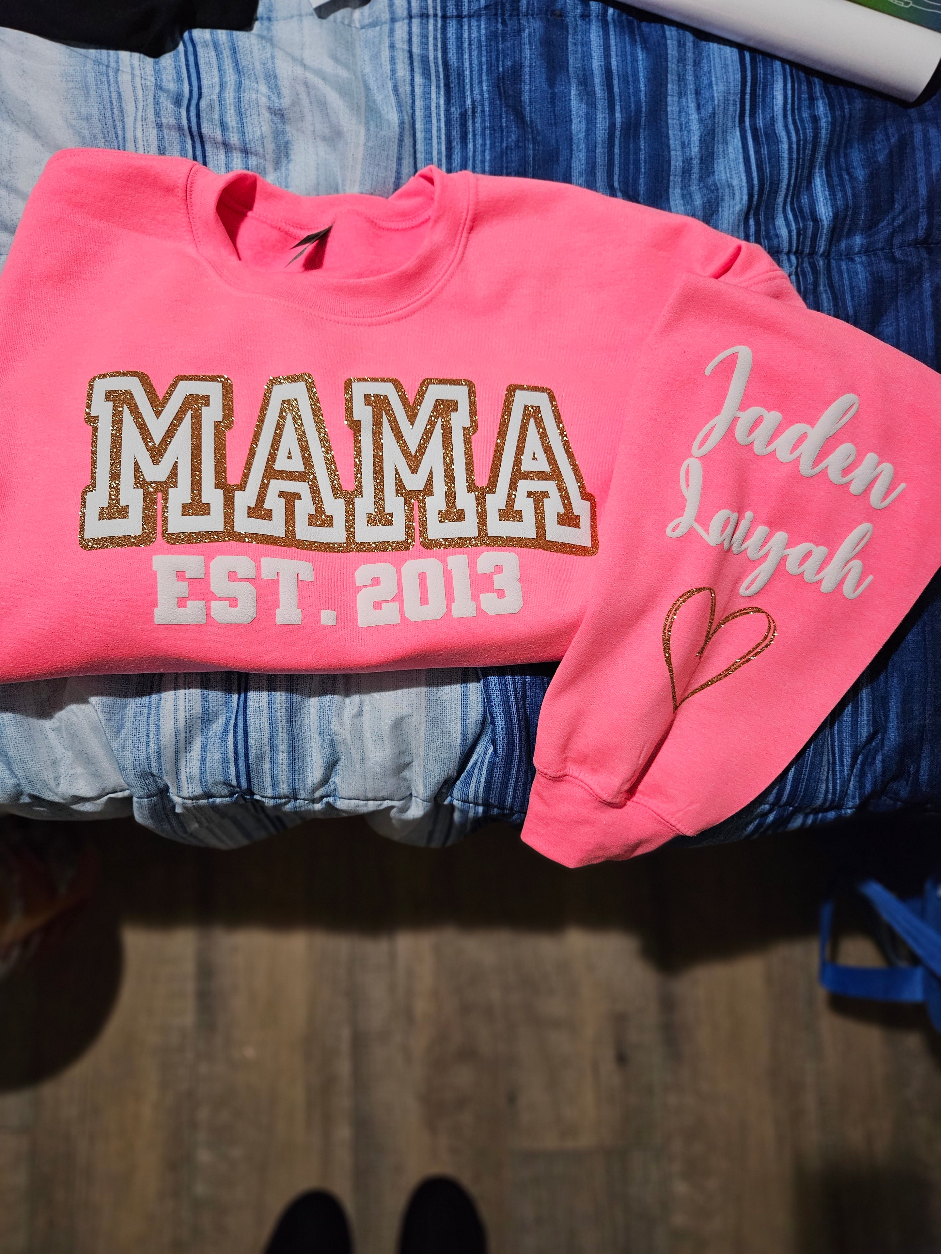 MAMA Sweatshirts