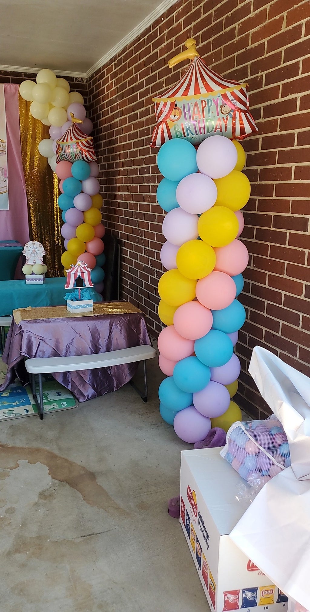 Balloon Columns